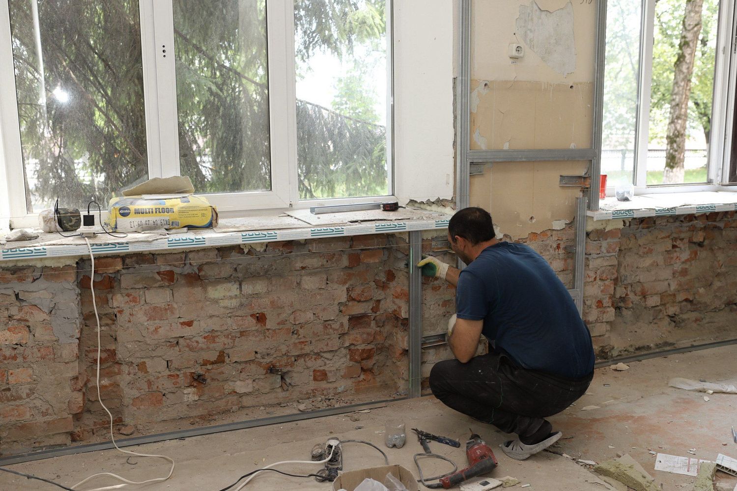 В школах Курска продолжается проведение капитального ремонта